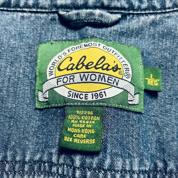 Women’s denim blue vest large Cabelas distressed - Picture 10 of 12